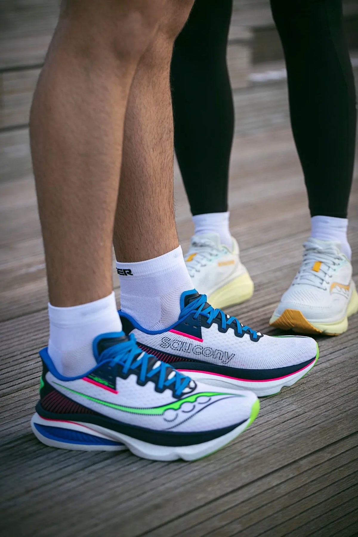 063623_0195021645061_SAUCONY_V26_D1_cf61989149